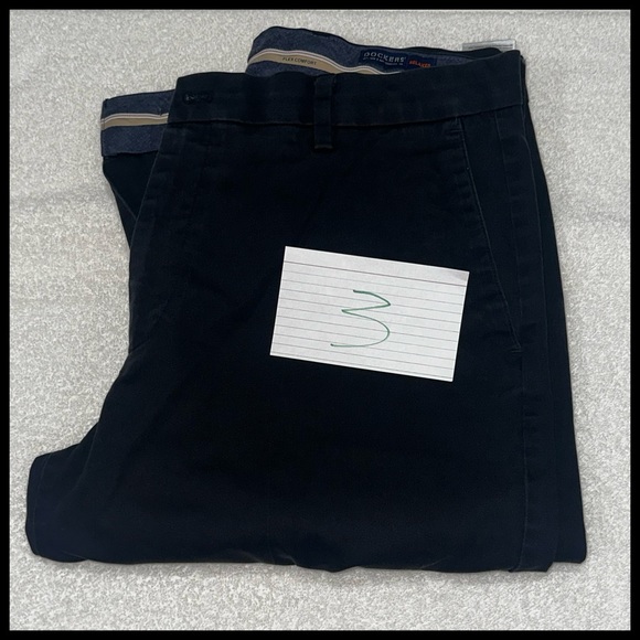 Dockers 🖤⚓️ Mens, Black, Khaki, Relaxed Fit, Wrinkle Free, 4 Pockets, Comfy ✌🏼 - Picture 5 of 16